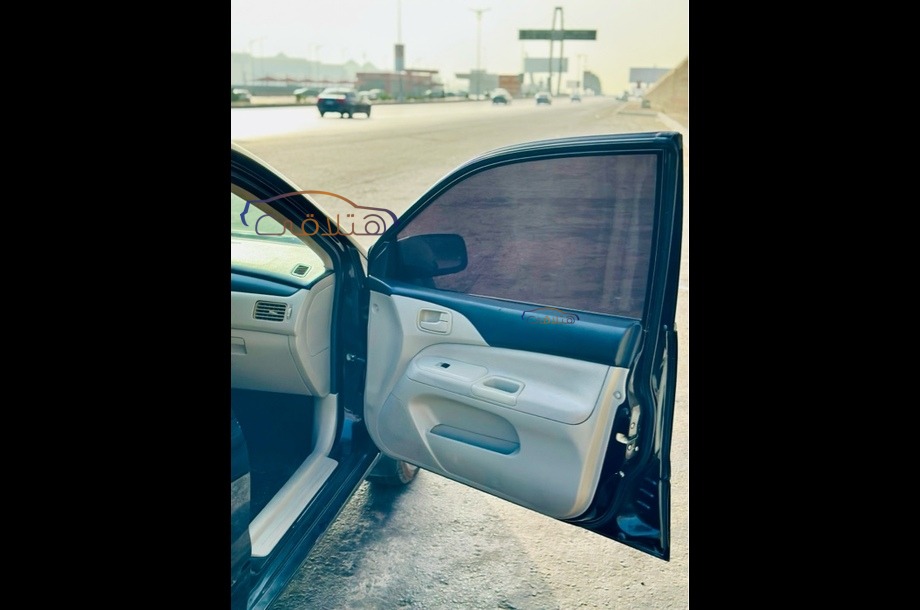 Lancer Puma Mitsubishi Black