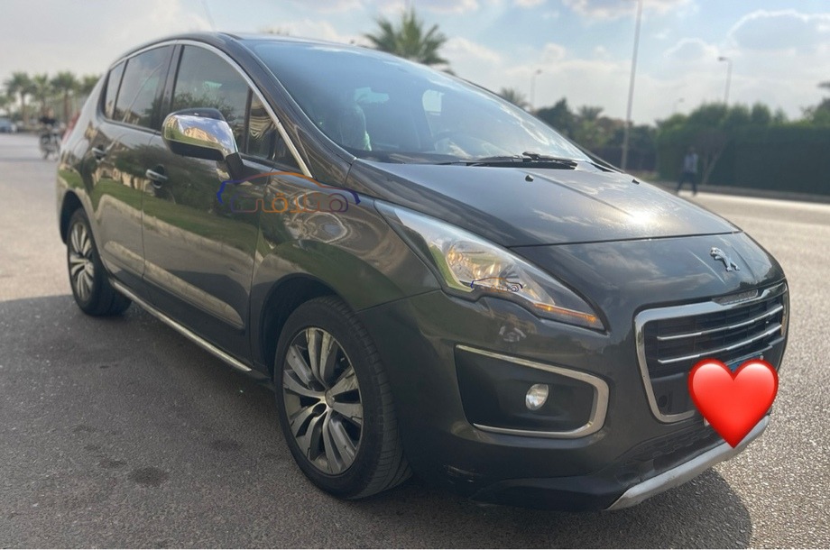 3008 Peugeot رمادي