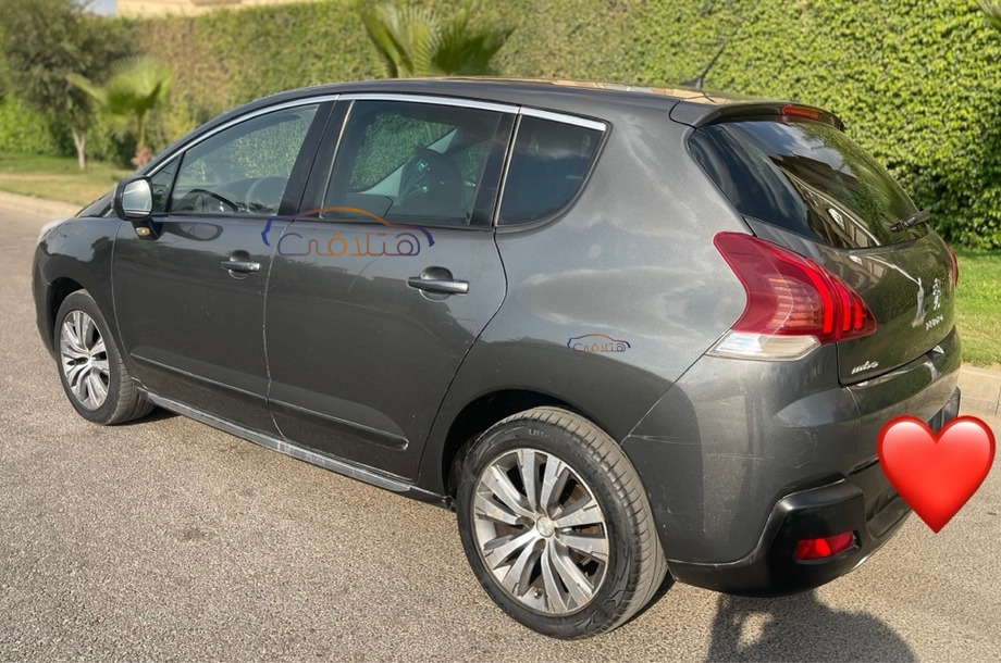 3008 Peugeot رمادي