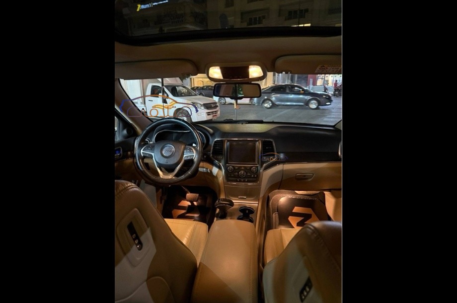 Grand Cherokee Jeep Black