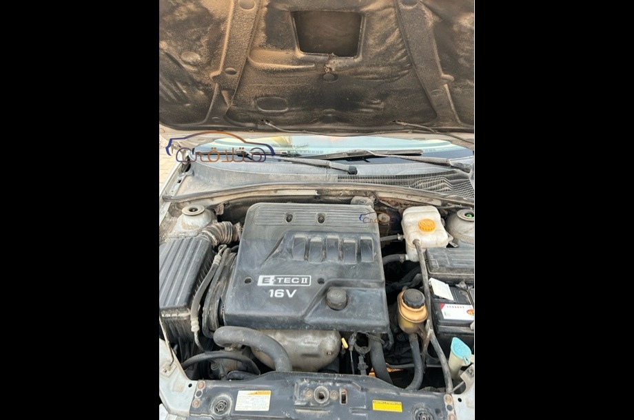 Optra Chevrolet فضي