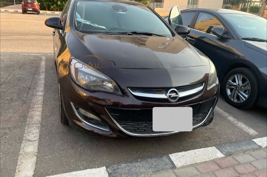 Astra Opel باذنجاني