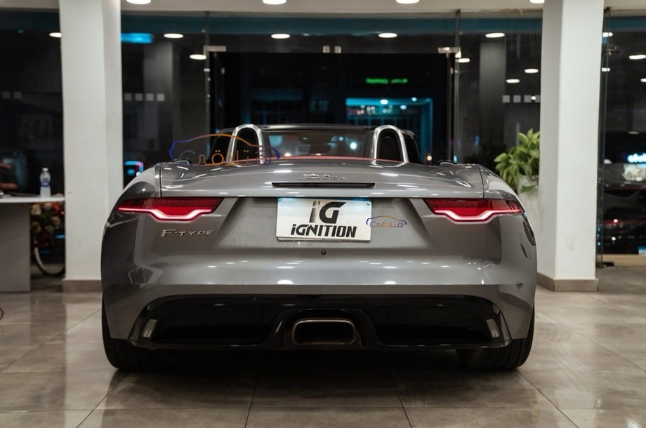 F-Type Jaguar Gray