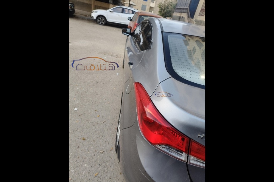 Elantra MD Hyundai Dark grey
