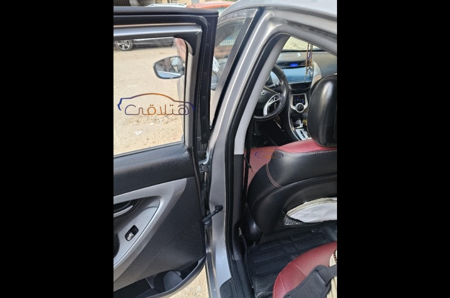 Elantra MD Hyundai Dark grey