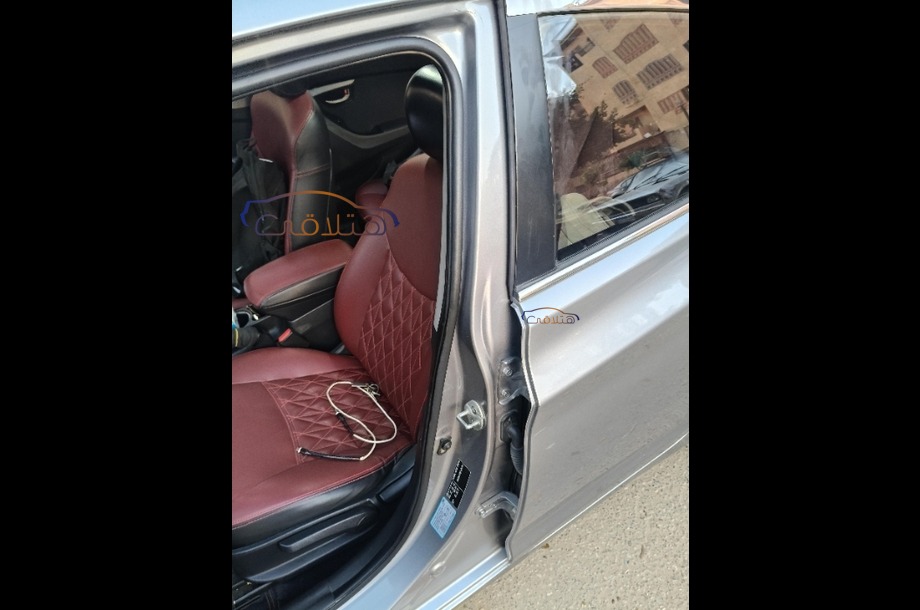 Elantra MD Hyundai Dark grey