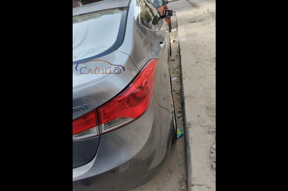 Elantra MD Hyundai Dark grey