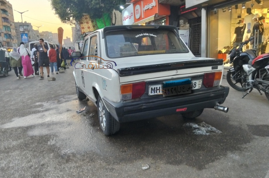 128 Fiat أبيض