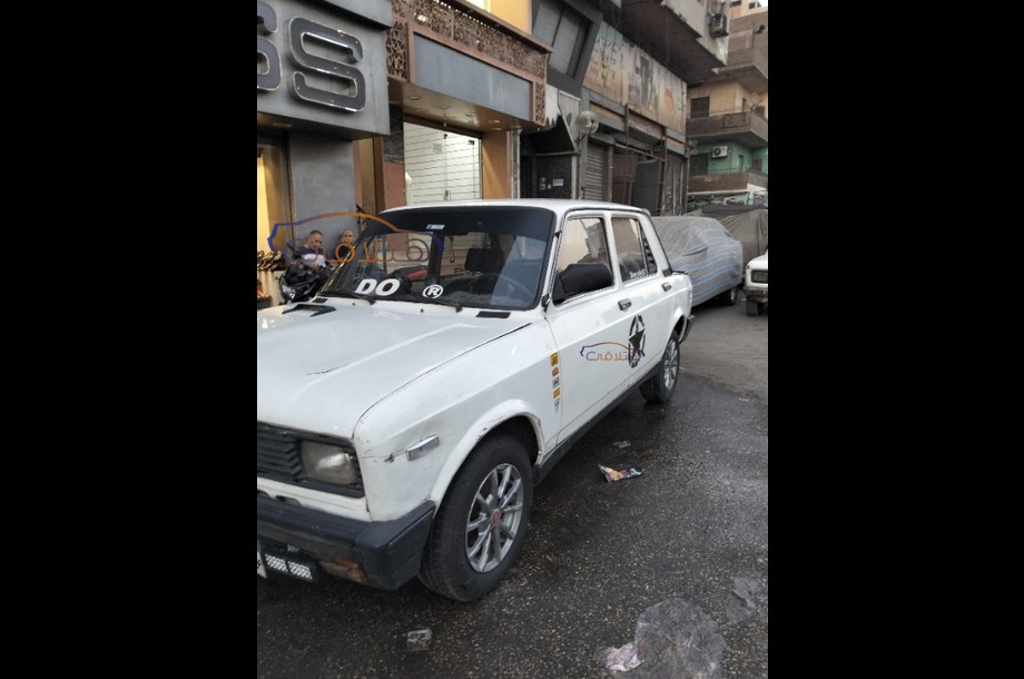 128 Fiat أبيض
