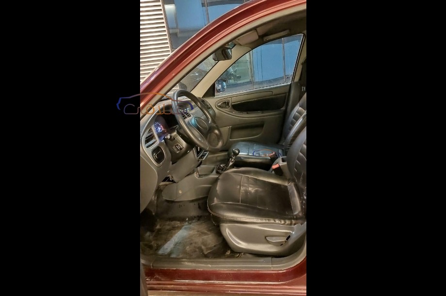 Lanos Chevrolet Dark red