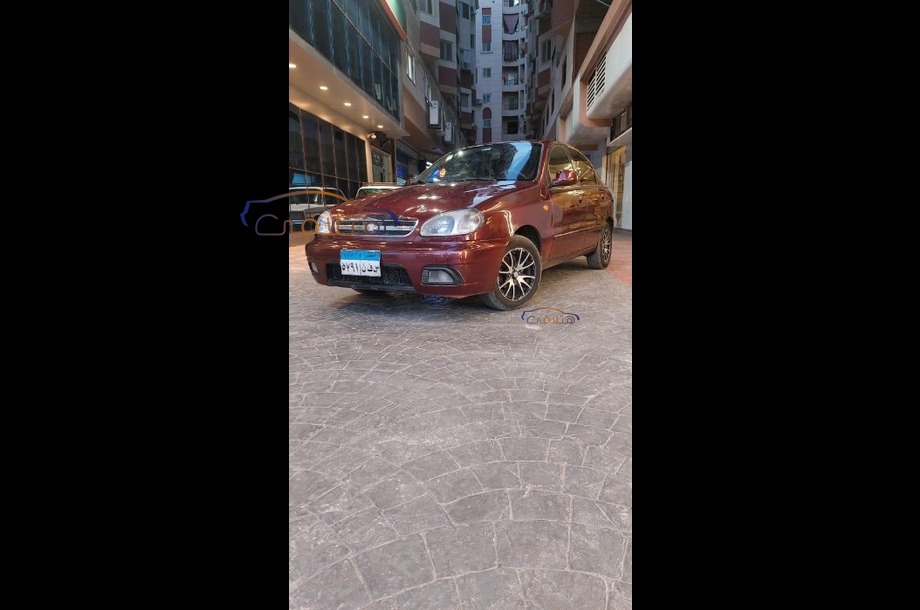 Lanos Chevrolet Dark red