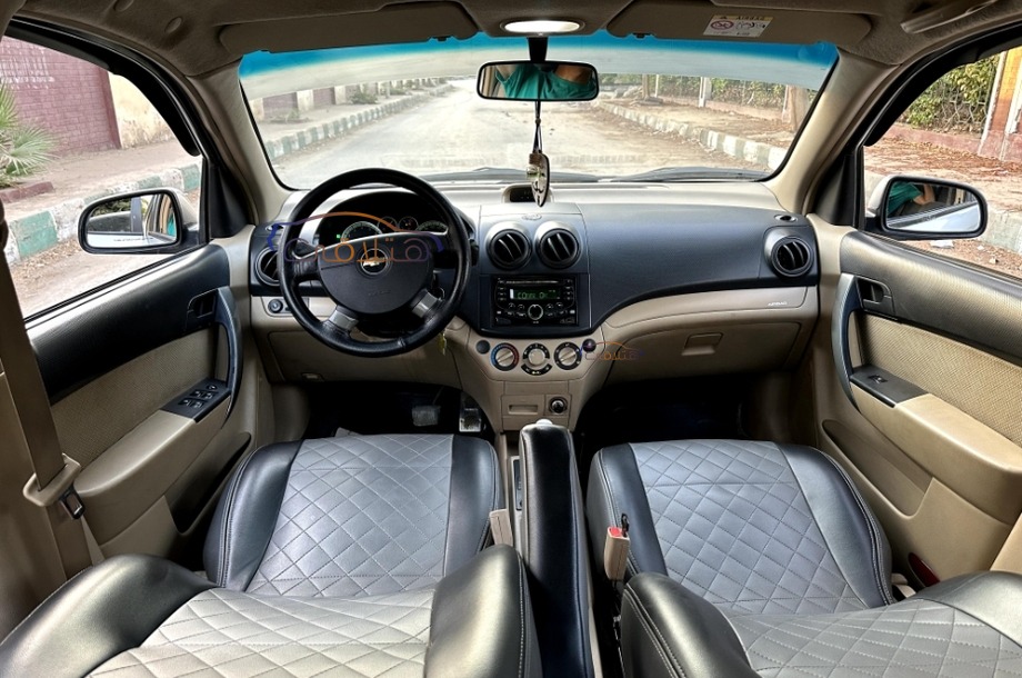 Aveo Chevrolet Silver