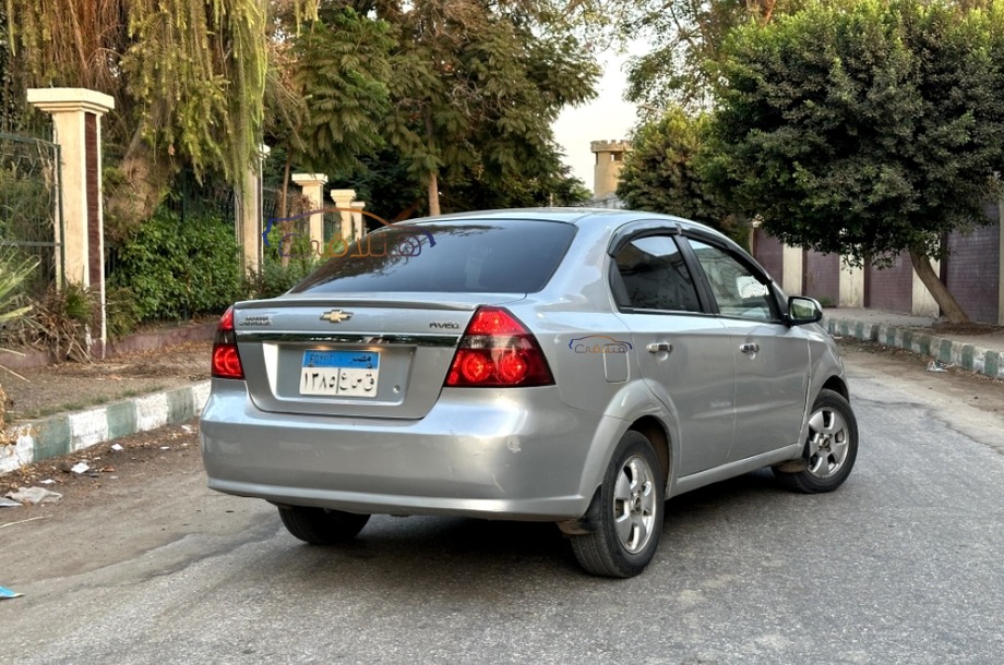 Aveo Chevrolet Silver