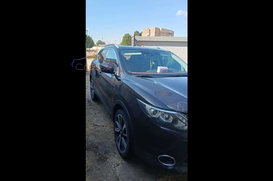 Qashqai Nissan بني