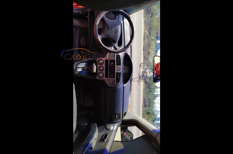 Matrix Hyundai احمر