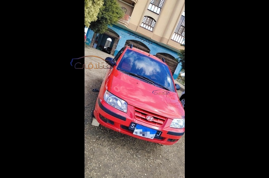 Matrix Hyundai احمر