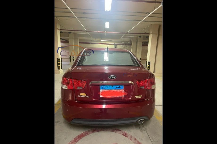Cerato Kia احمر