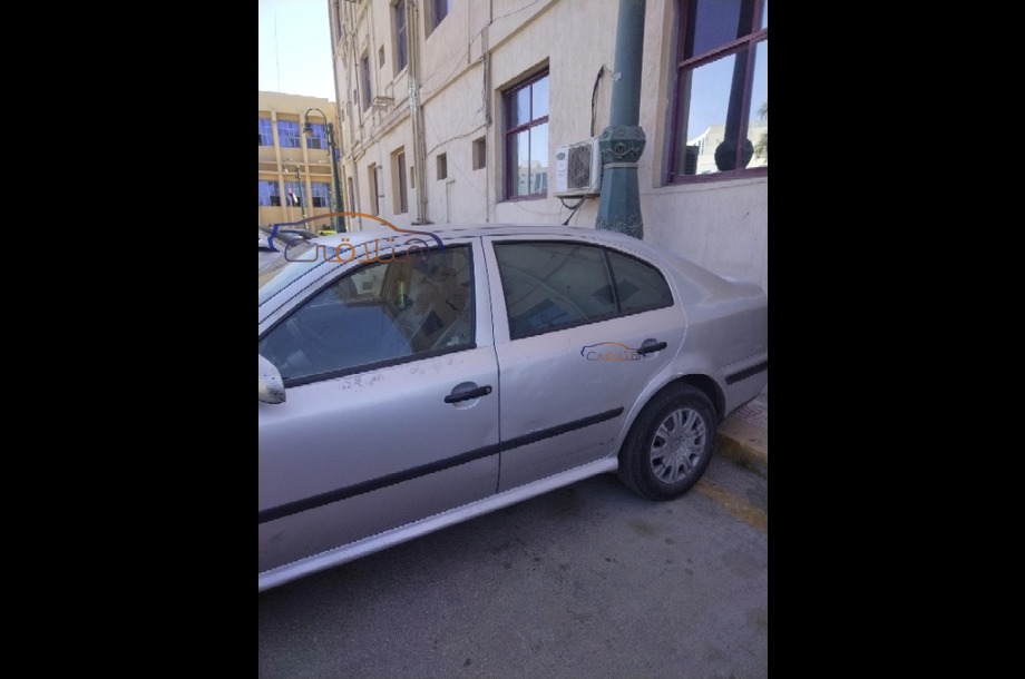 Octavia A4 Skoda فضي