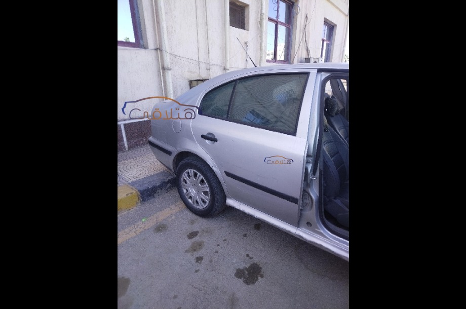 Octavia A4 Skoda فضي