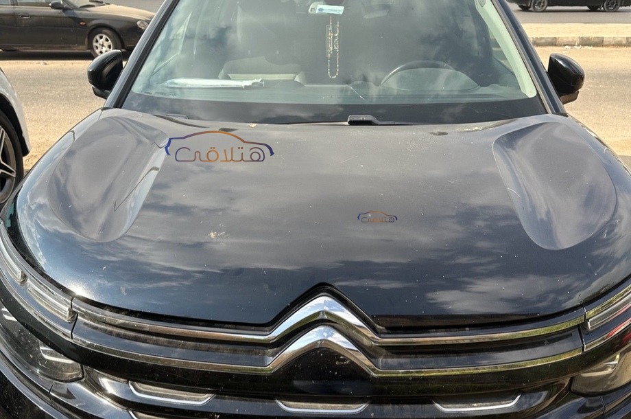 C5 Aircross Citroën أسود