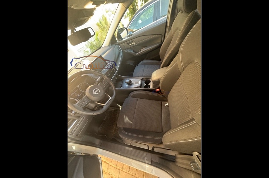 Qashqai Nissan أبيض