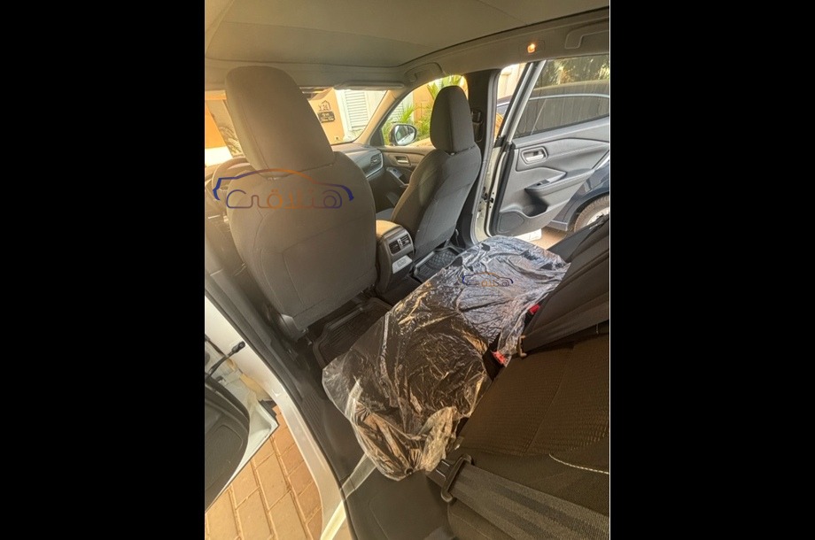 Qashqai Nissan أبيض