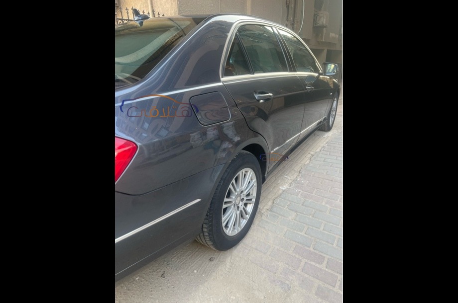 E 250 Mercedes رمادي