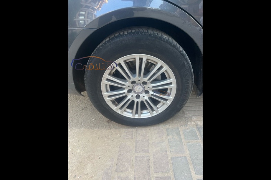 E 250 Mercedes رمادي