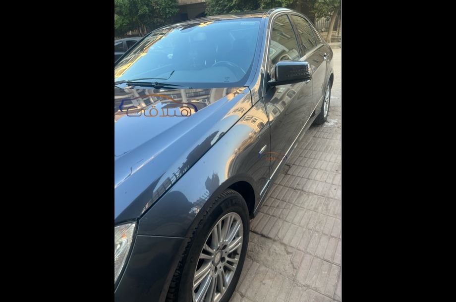 E 250 Mercedes رمادي