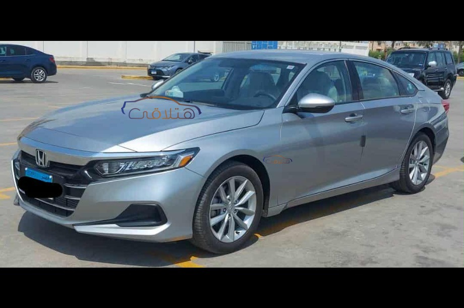 Accord Honda فضي