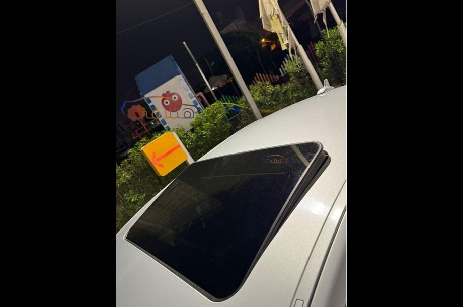 E 180 Mercedes Silver