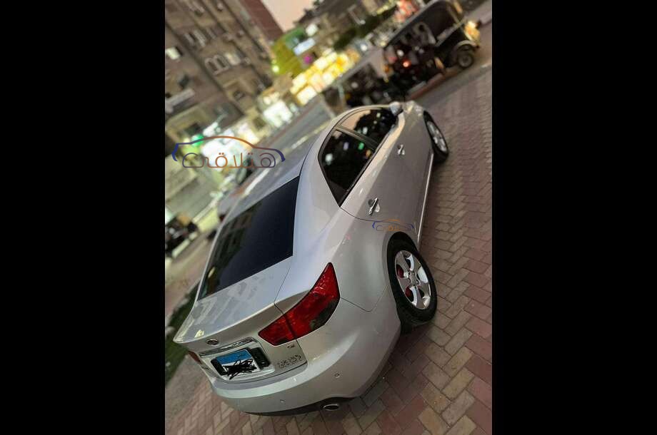 Forte Kia فضي