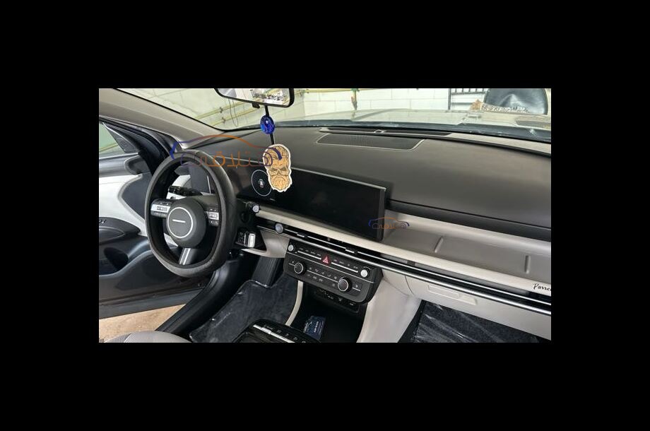 Tucson Hyundai أسود