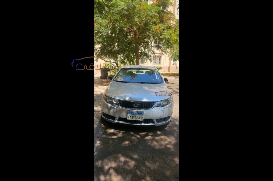 Cerato Kia فضي