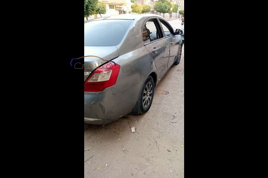 Emgrand 7 Geely فيراني