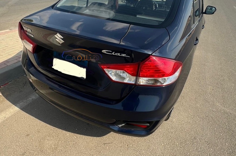 Ciaz Suzuki أزرق