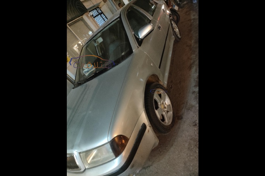 Octavia A4 Skoda فضي