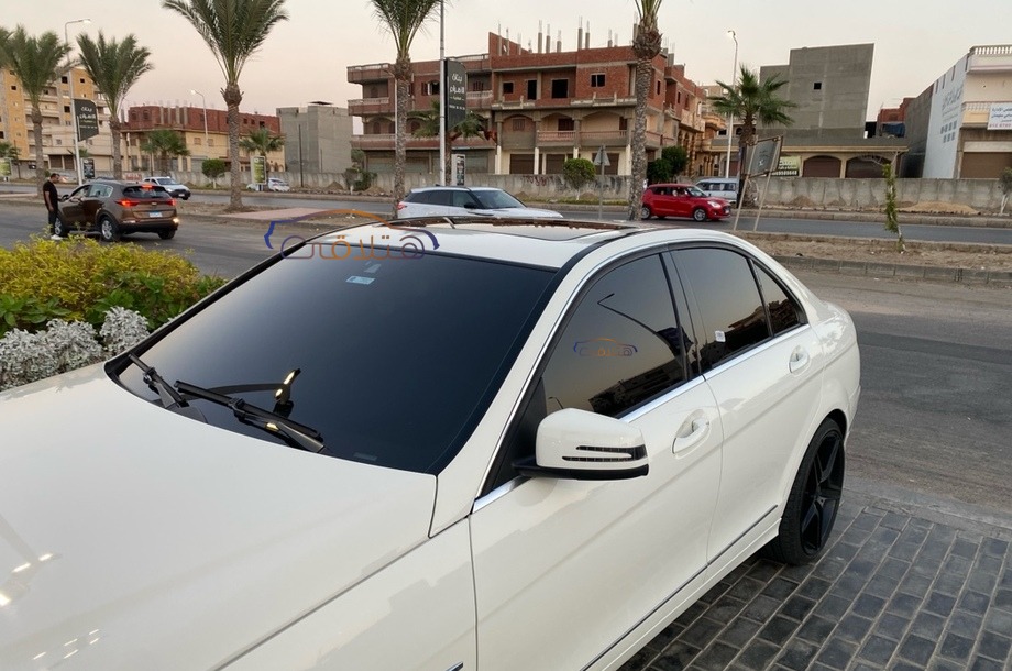 C 180 Mercedes White