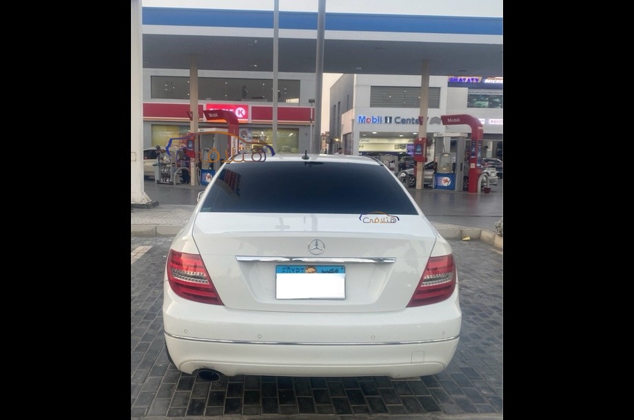 C 180 Mercedes White