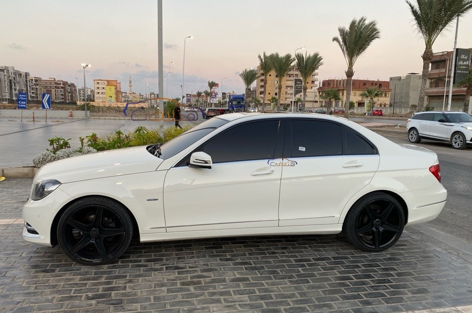 C 180 Mercedes White