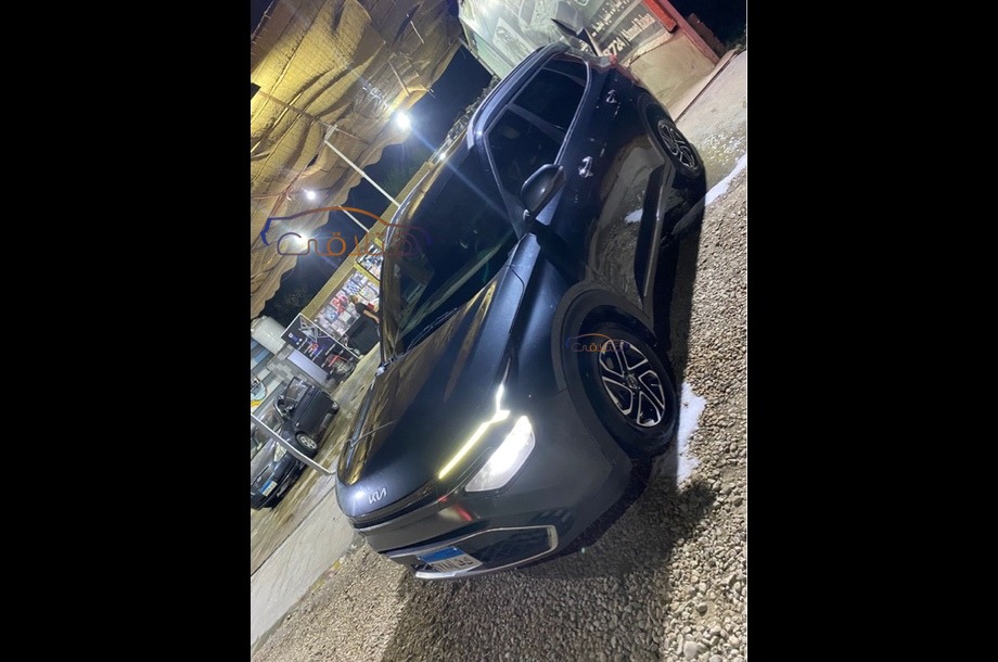 Carens Kia بترولي