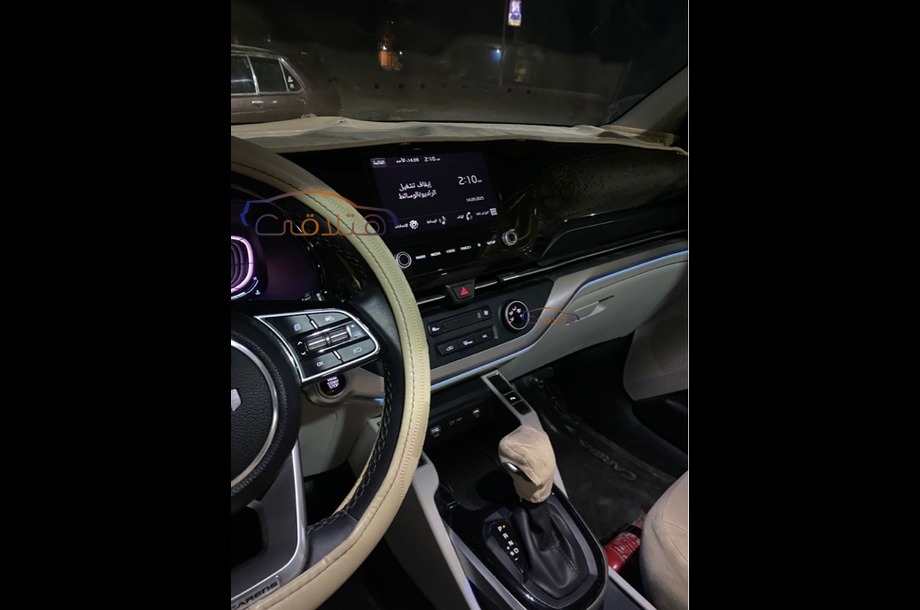 Carens Kia بترولي