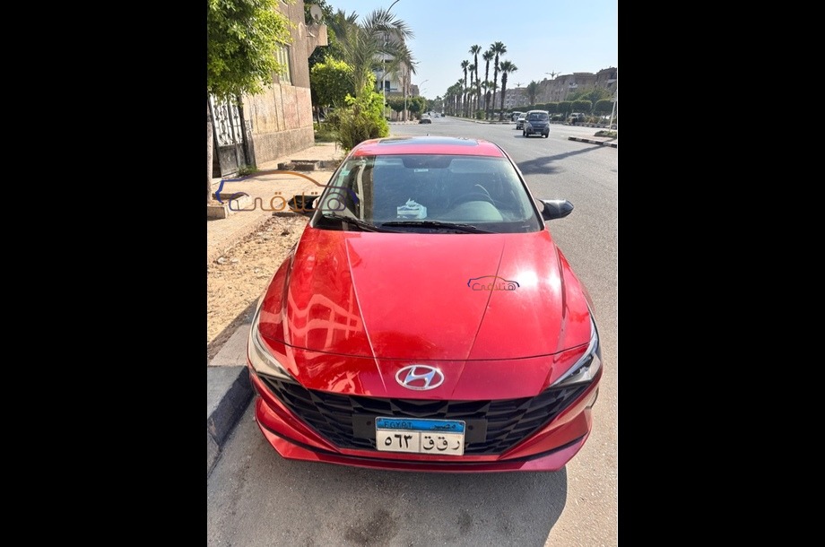 Elantra CN7 Hyundai احمر