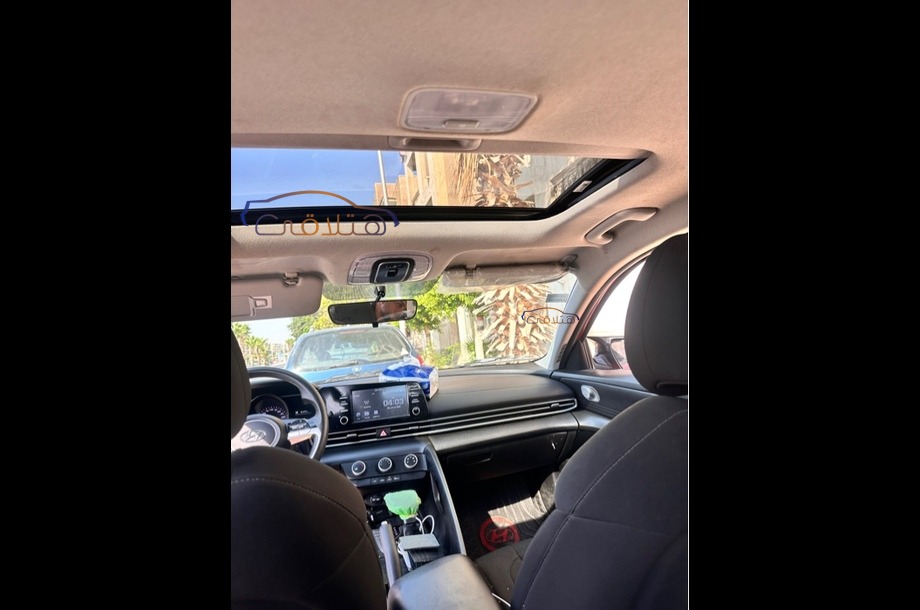 Elantra CN7 Hyundai احمر