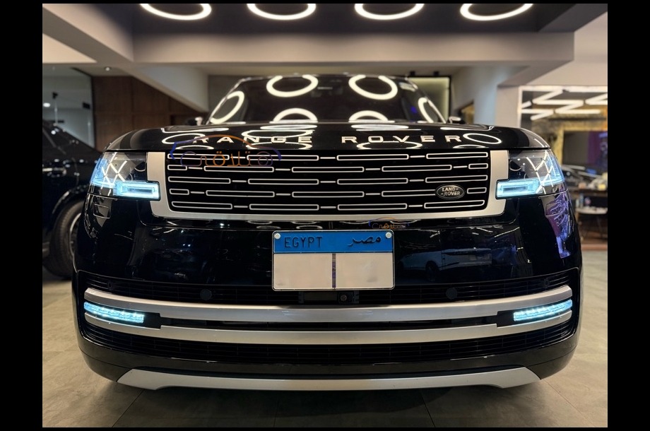 Vogue Land Rover Black