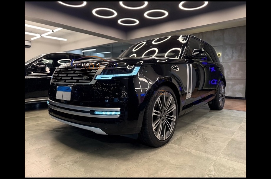 Vogue Land Rover Black