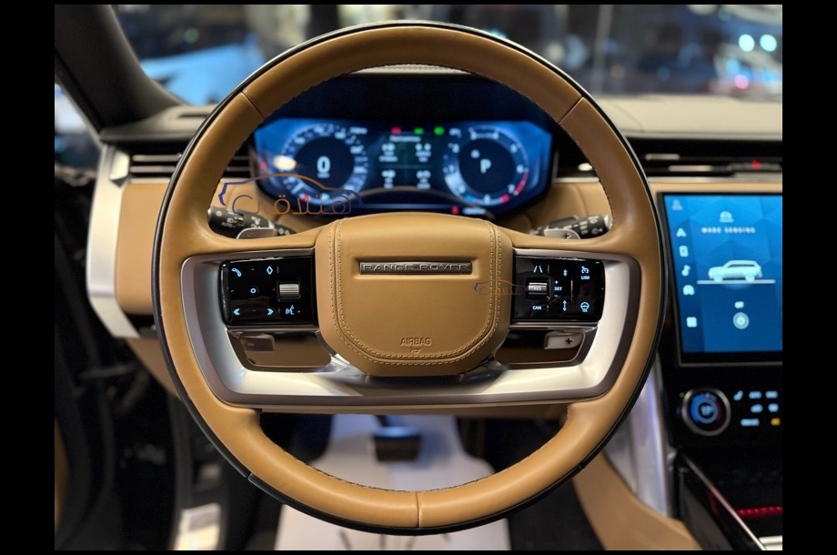 Vogue Land Rover Black