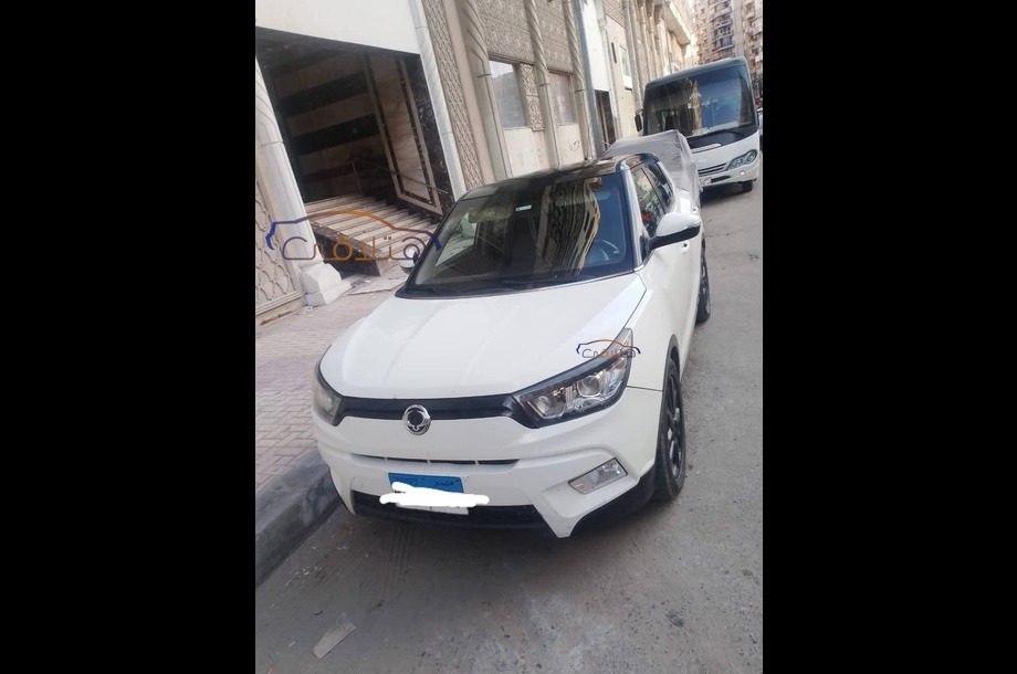 Tivoli Ssang Yong White