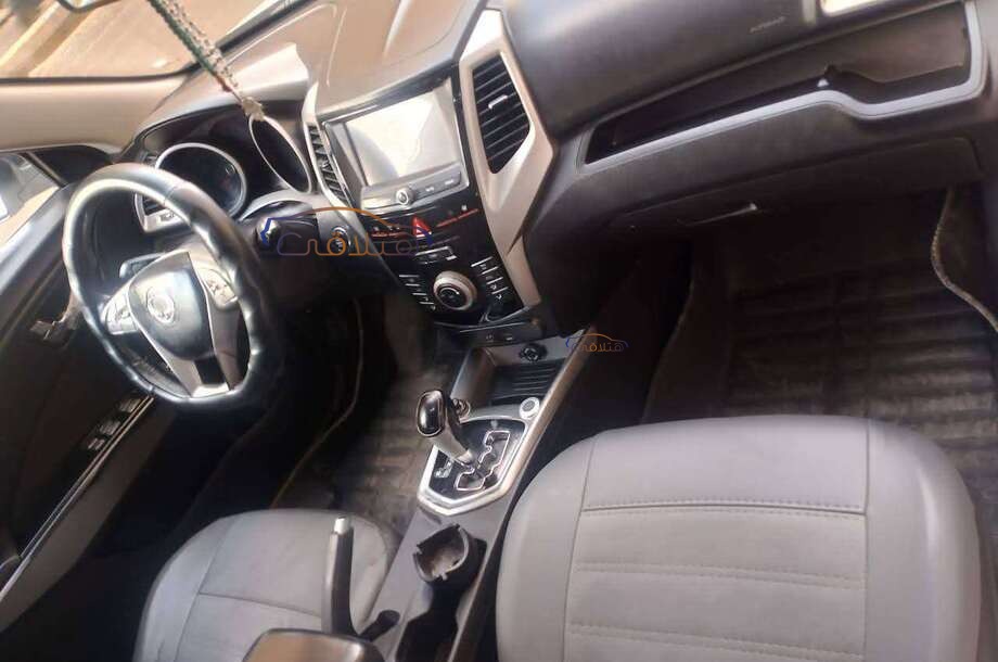 Tivoli Ssang Yong White