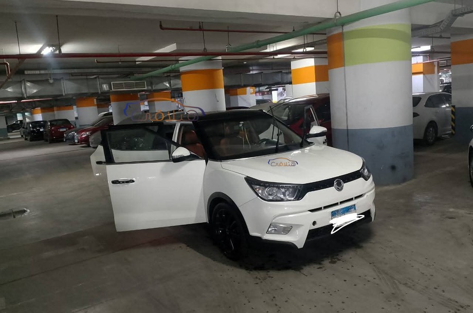 Tivoli Ssang Yong White